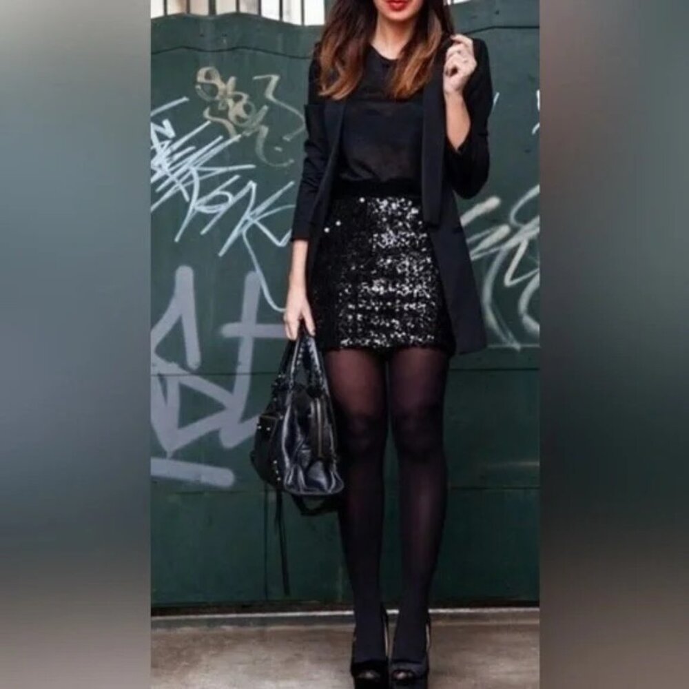 J. CREW ALL OVER SEQUIN MINI SKIRT BACK ZIP SHIMMER BLACK SIZE 10